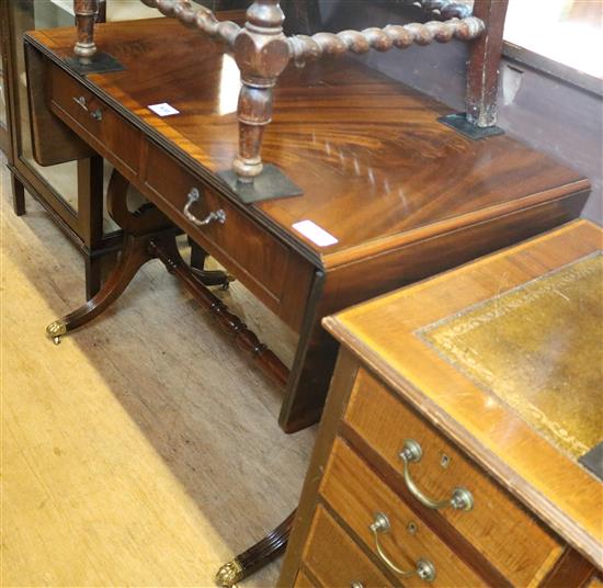 Repro sofa table(-)